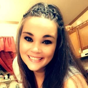 Meet your Posher, Corissa